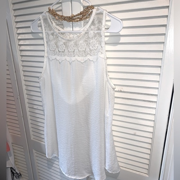 Jella C. Ivory Lace sleeveless Blouse Size Medium - Picture 3 of 7